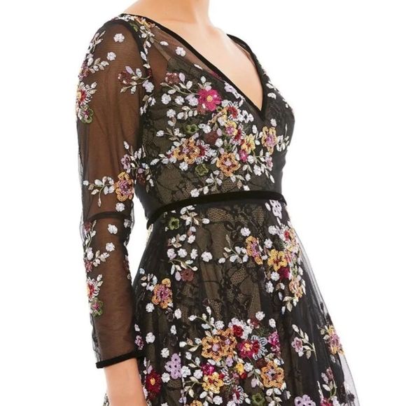 Mac Duggal Embroidered Floral Lace Tea Dress - Picture 3 of 9